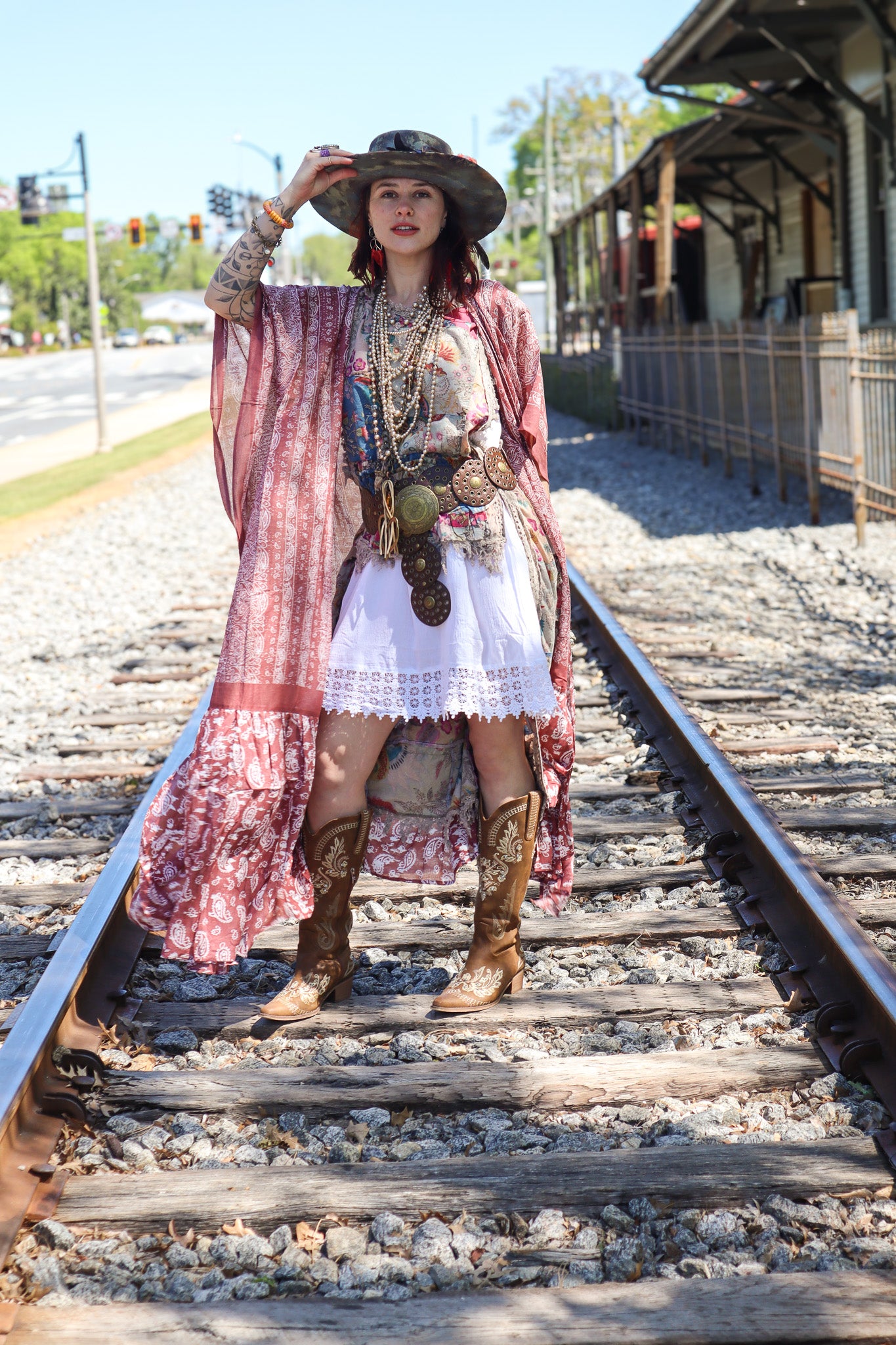 Ruffle Up High-Lo Top in Floral Combo
