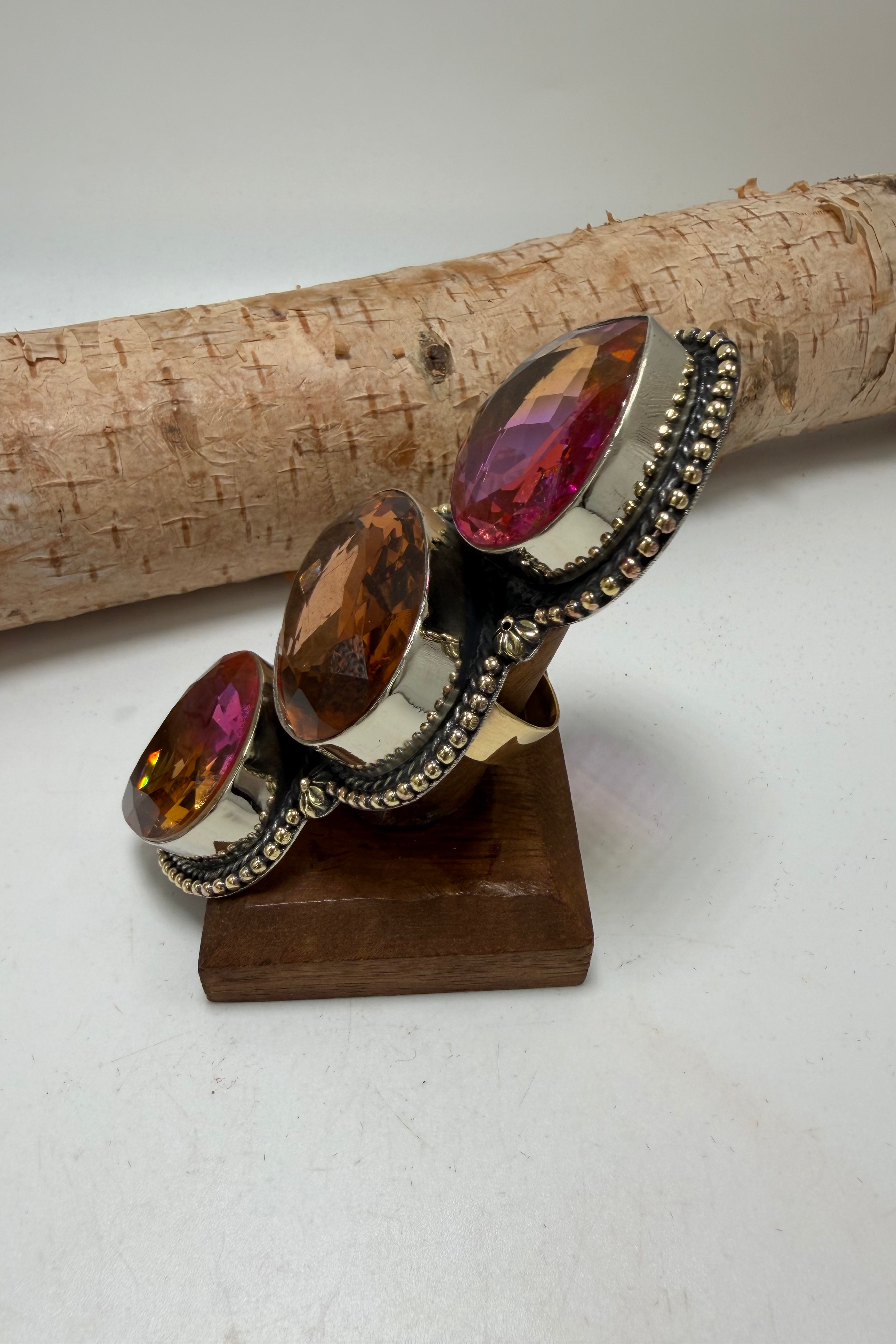 Ring 106