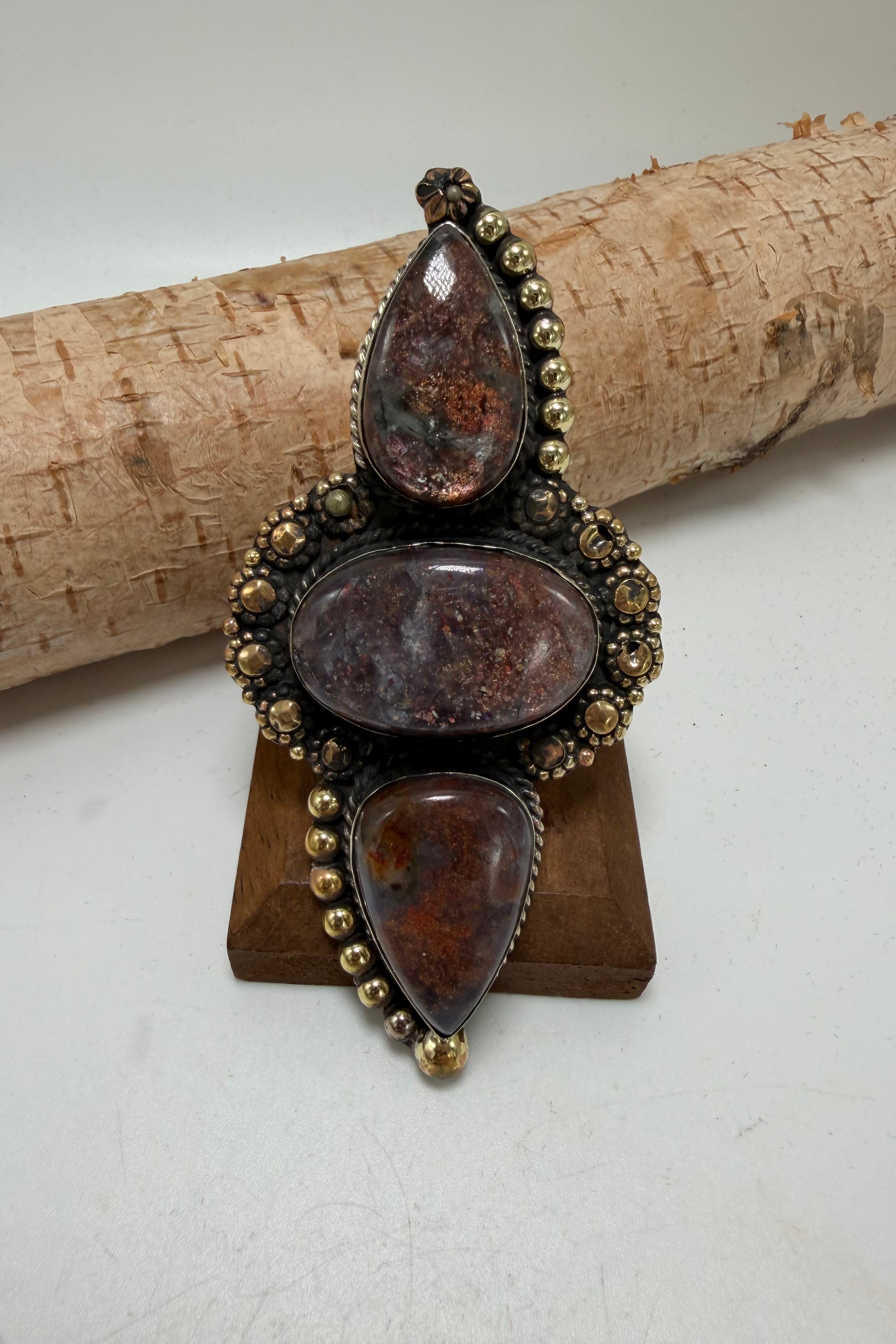 Ring 108