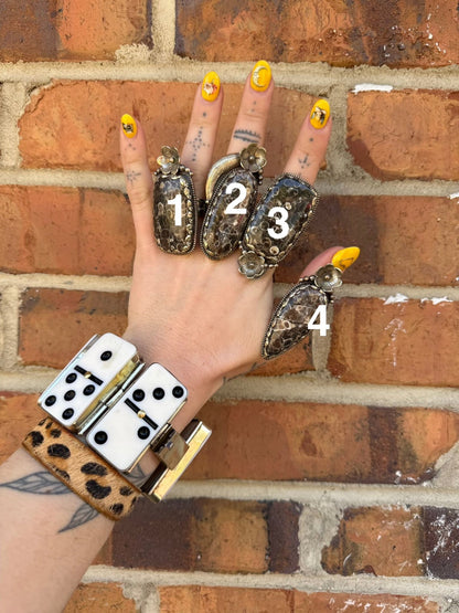 Abstract Speckled Ring - ivyandlavyboutique ivyandlavyboutique