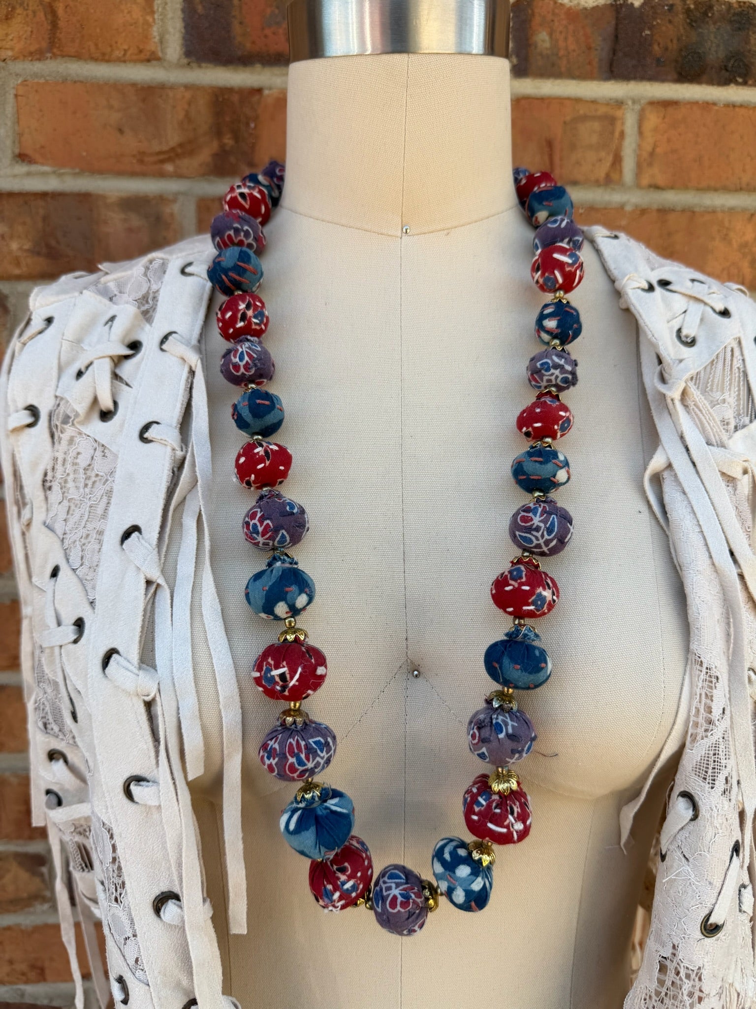 Abstract Wrapped Fabric Ball Necklace - ivyandlavyboutique ivyandlavyboutique