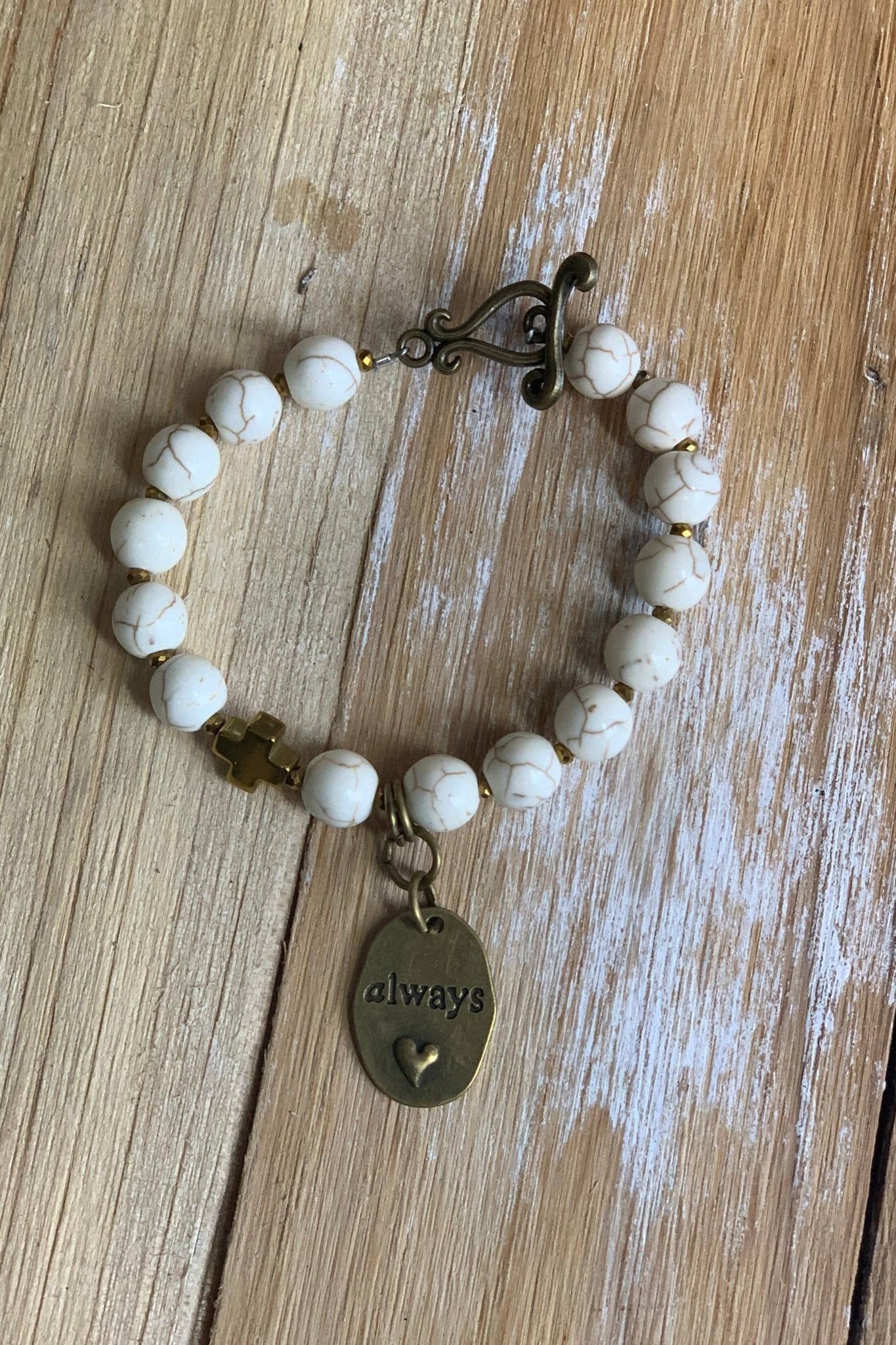 Always Natural Heart Stretchy Bracelet - ivyandlavyboutique Scooples Jewelry