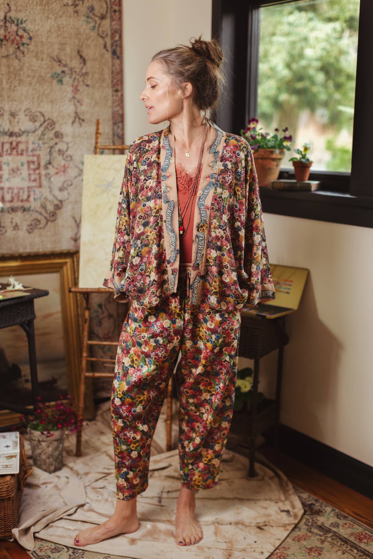 Art of Life Linen Cropped Artist Pant with Boho Floral Print - ivyandlavyboutique Market of Stars
