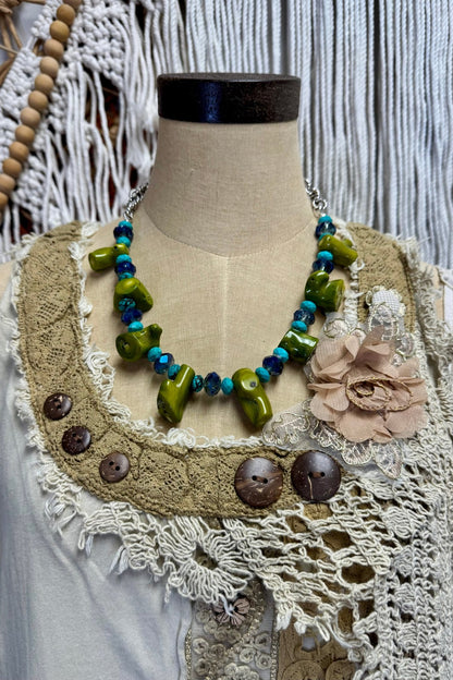 Avocado Corral and Turquoise Necklace - ivyandlavyboutique A Rare Bird Shop