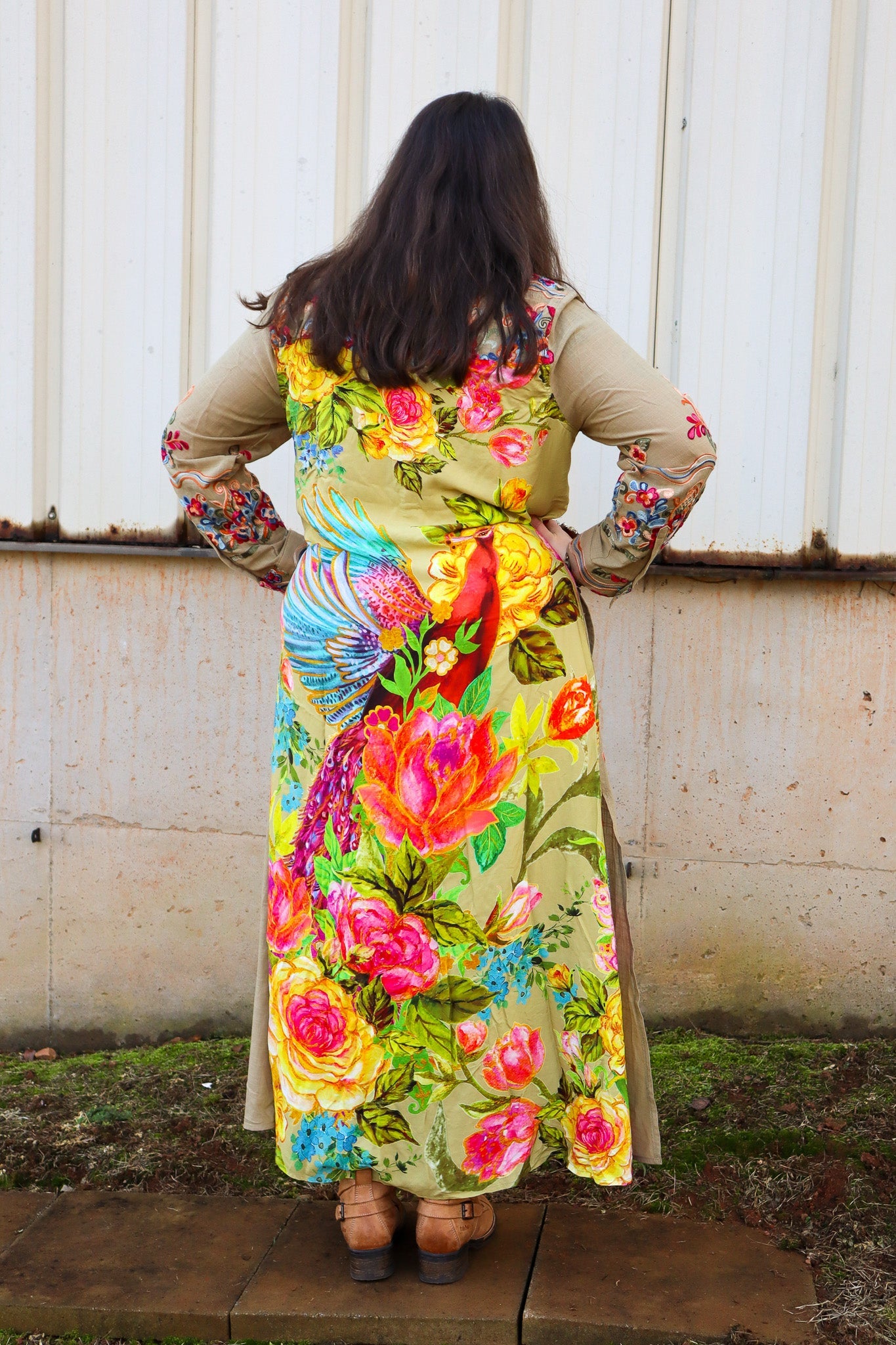 Beauty Mark Maxi Duster in Olive - ivyandlavyboutique Aratta