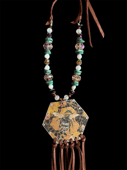 Bee Wild Necklace - ivyandlavyboutique A Rare Bird Shop