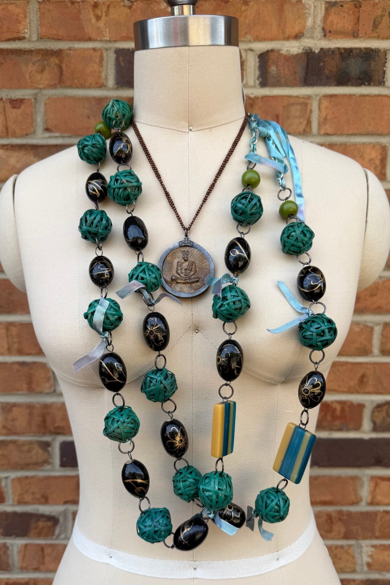 Birds Nest Ball Necklace - ivyandlavyboutique ivyandlavyboutique