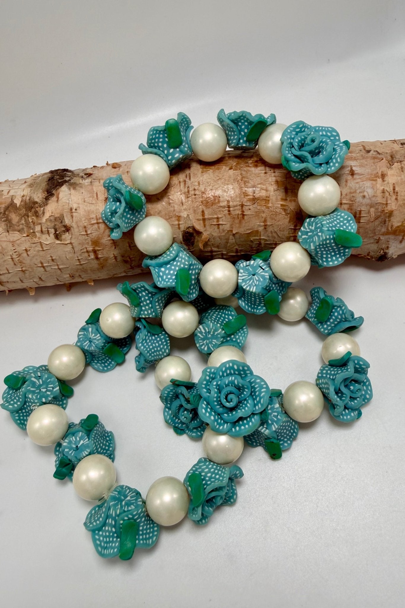 Blue Blue Flower Stretch Bracelet - ivyandlavyboutique ivyandlavyboutique