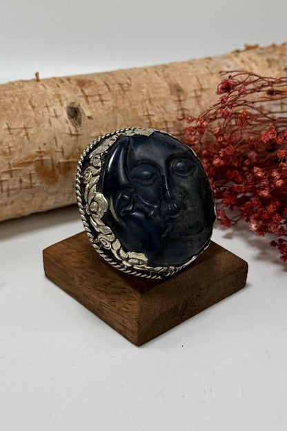 Blue Sun and Moon Ring in Labradorite - ivyandlavyboutique ivyandlavyboutique