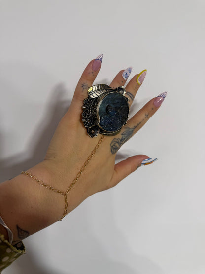 Blue Wolf in Labradorite - ivyandlavyboutique ivyandlavyboutique
