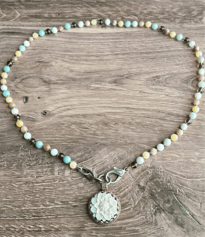 Bone Flower Tibetan Pendant Beaded Necklace - ivyandlavyboutique ZINC Designs