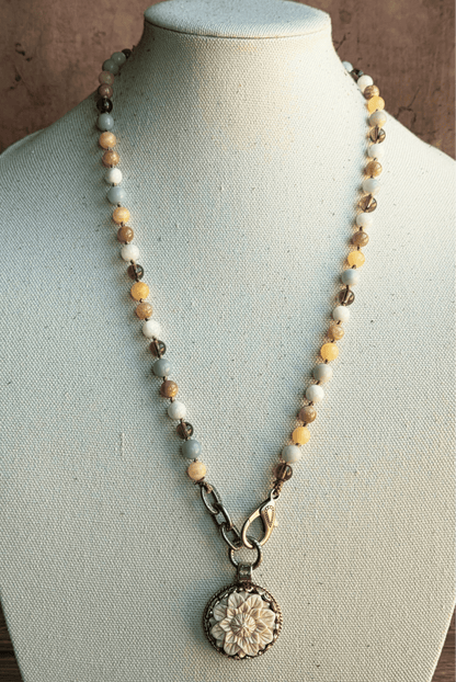Bone Flower Tibetan Pendant Beaded Necklace - ivyandlavyboutique ZINC Designs