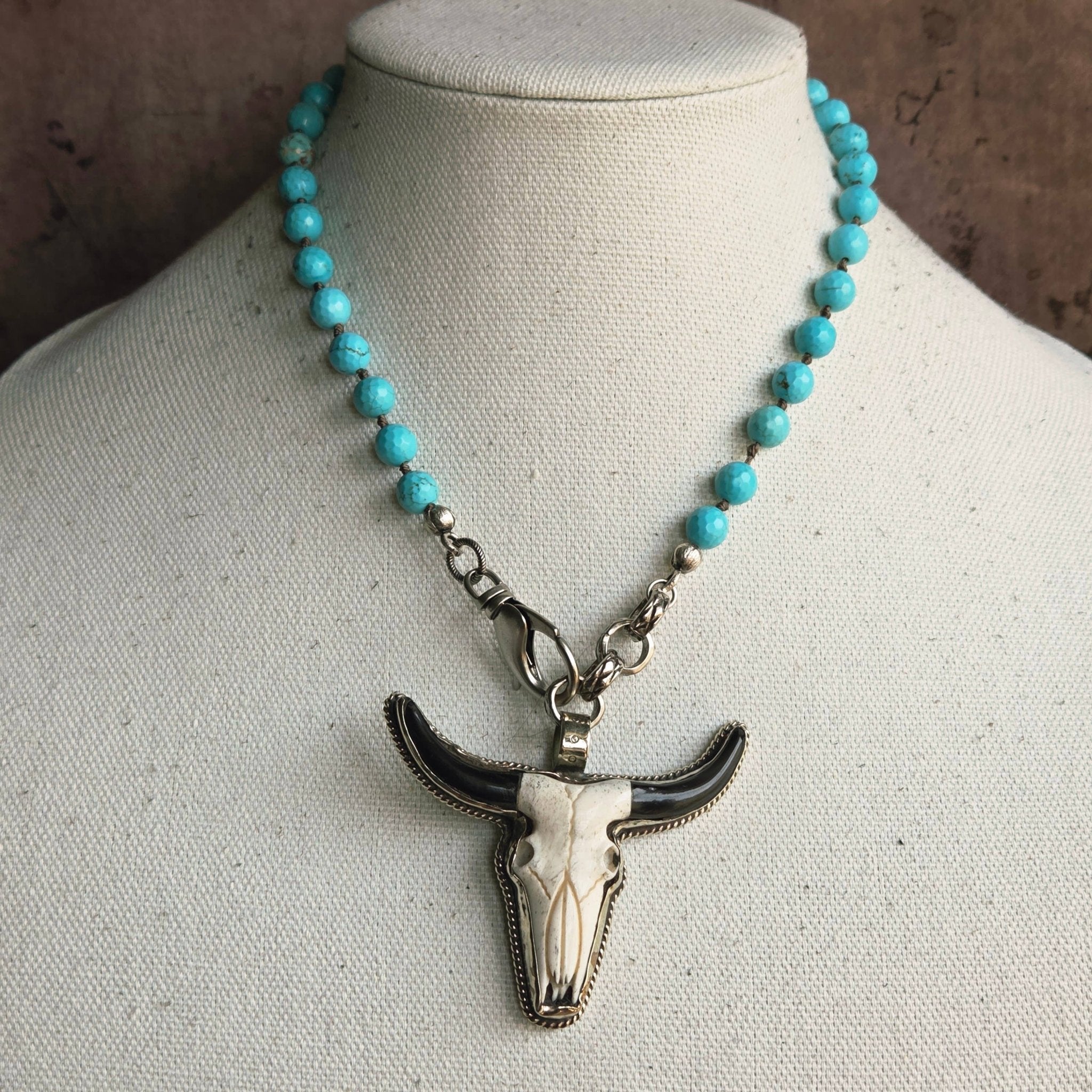 Bone Longhorn Tibetan Pendant Beaded Necklace - ivyandlavyboutique ZINC Designs