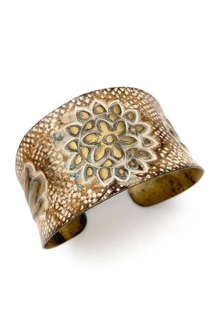 Brass Patina Bracelet - Warm Brown and White Sunflower - ivyandlavyboutique Anju Jewelry
