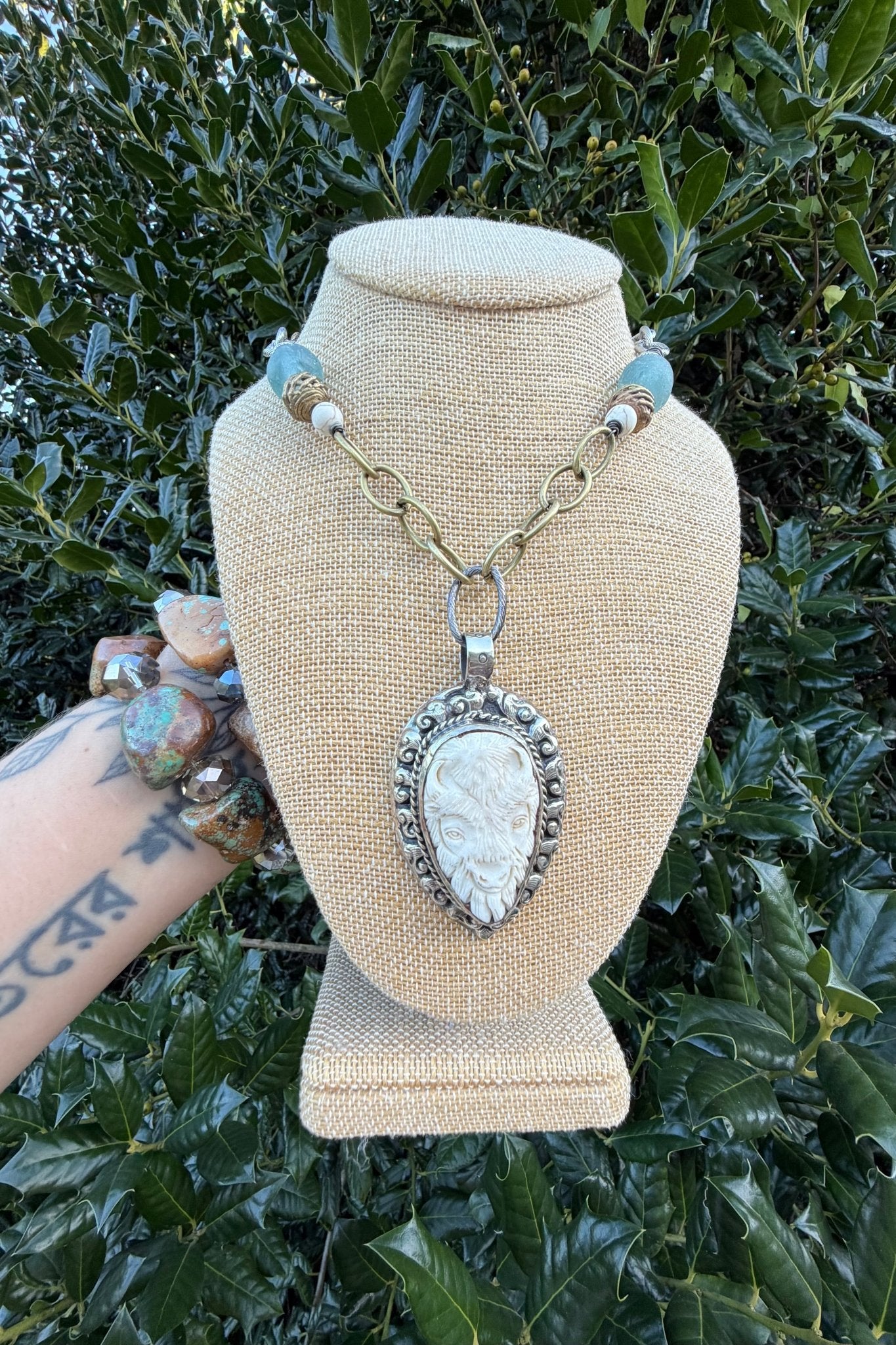Buffalo Carved Statement Necklace - ivyandlavyboutique ivyandlavyboutique