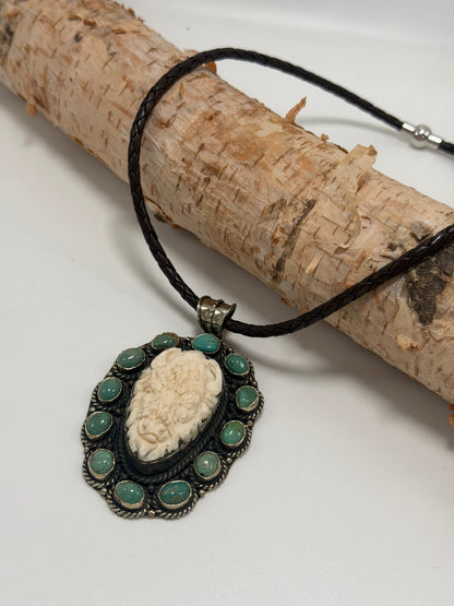 Buffalo W Turquoise Choker Necklace - ivyandlavyboutique ivyandlavyboutique