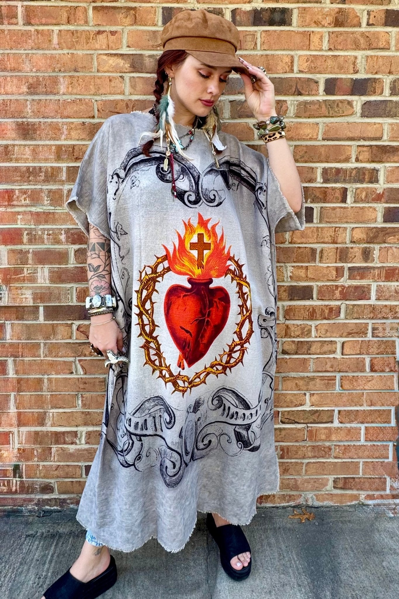 Burning Heart Hi Lo (Sacred Heart) - ivyandlavyboutique I LOVE LINEN