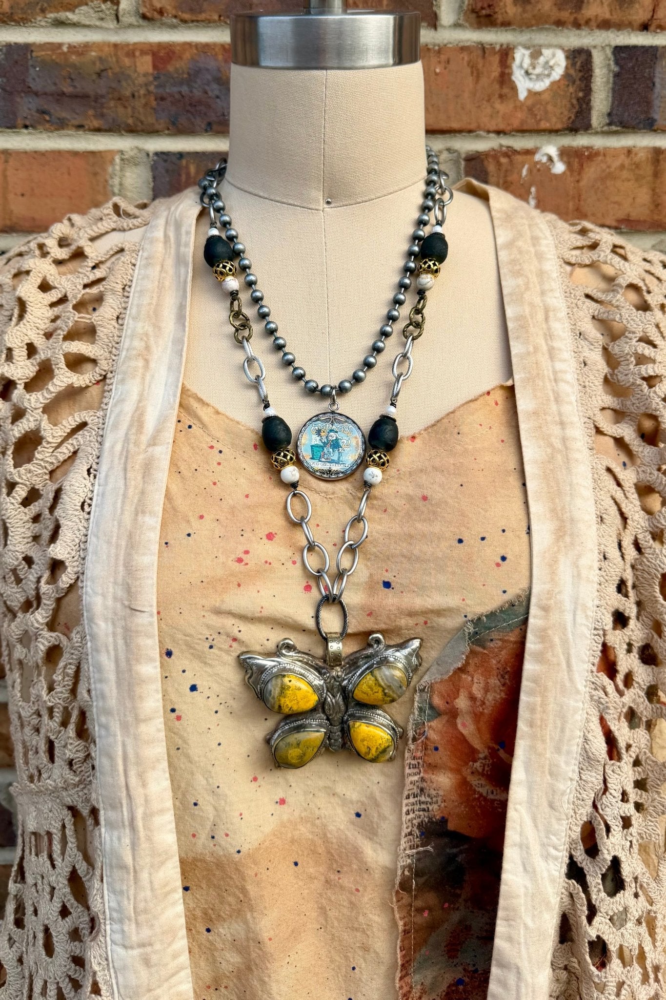 Butterfly In the Sun Statement Necklace - ivyandlavyboutique ivyandlavyboutique