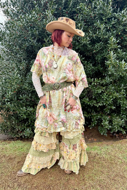 Butterfly Ruffle Pant - ivyandlavyboutique A Rare Bird Shop