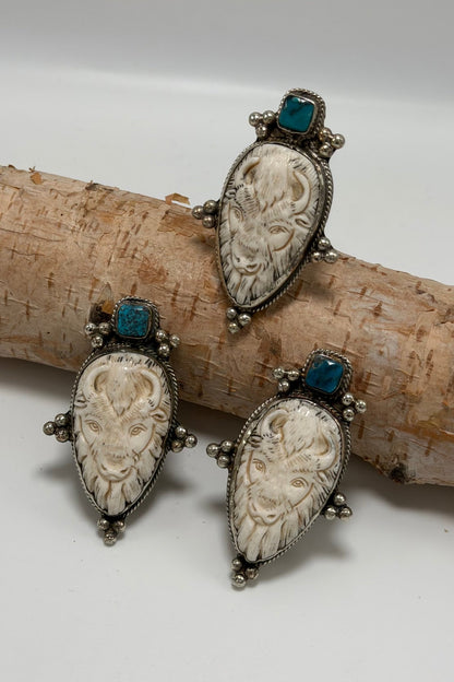 Carved Bison w/ Square Turquoise Ring - ivyandlavyboutique ivyandlavyboutique