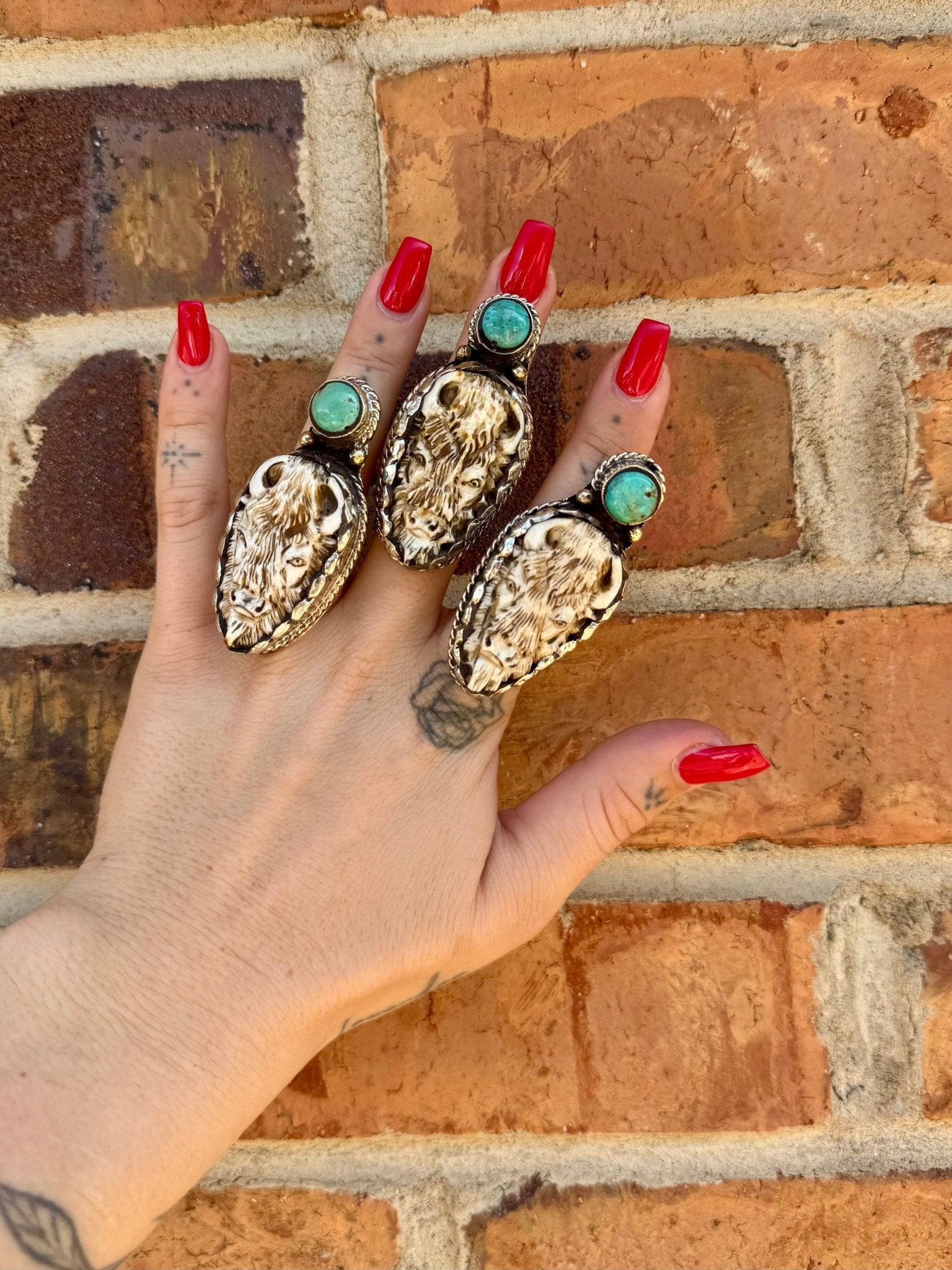 Carved Bison w/ Turquoise Ring - ivyandlavyboutique ivyandlavyboutique