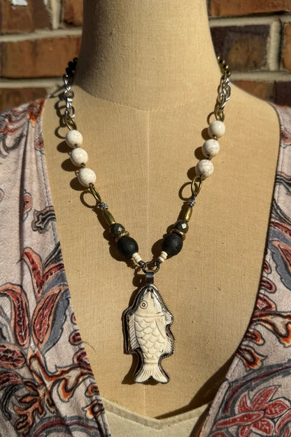 Carved Fish Handmade Necklace - ivyandlavyboutique ivyandlavyboutique