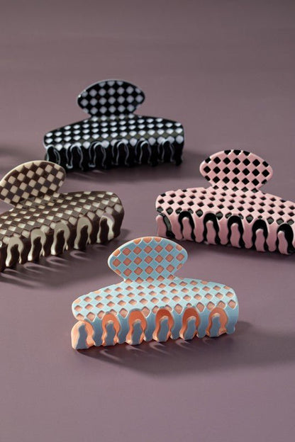 checker pattern hair claw clip - ivyandlavyboutique LA3accessories