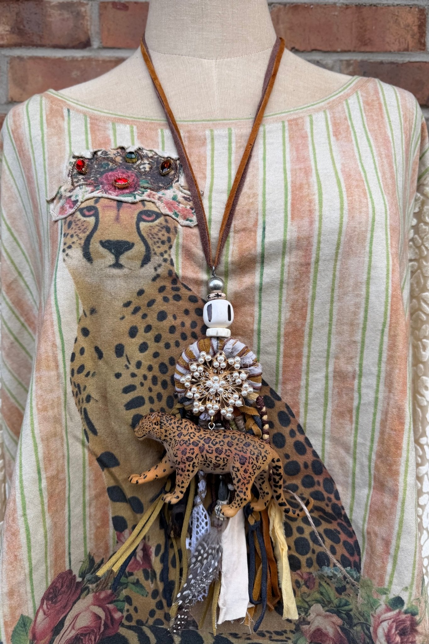 Cheetah Epic Toy Necklace - ivyandlavyboutique A Rare Bird Shop