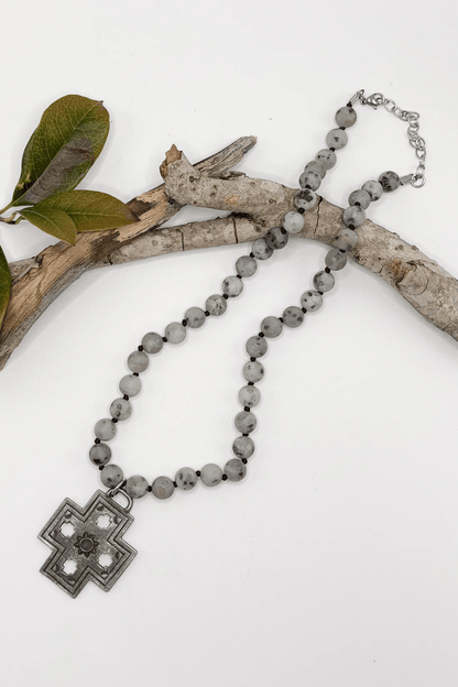 Chunky Cross Choker - ivyandlavyboutique Spirit Lala