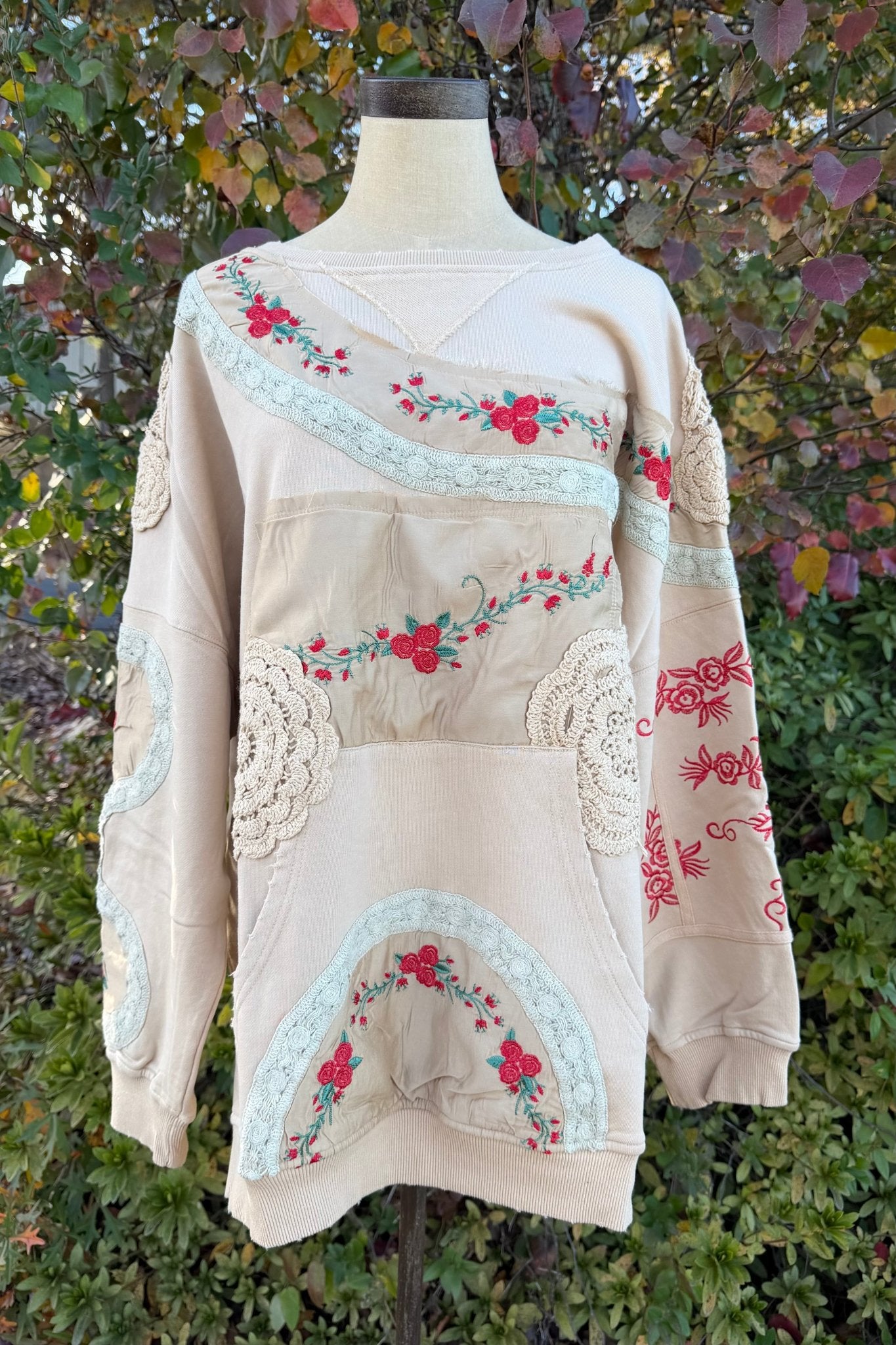 Cloud Dancer Sweatshirt - ivyandlavyboutique Jaded Gypsy