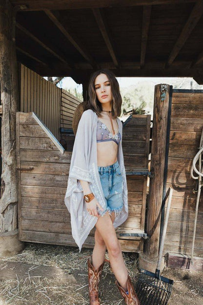 Coming Up Roses Kimono - ivyandlavyboutique Leto Accessories