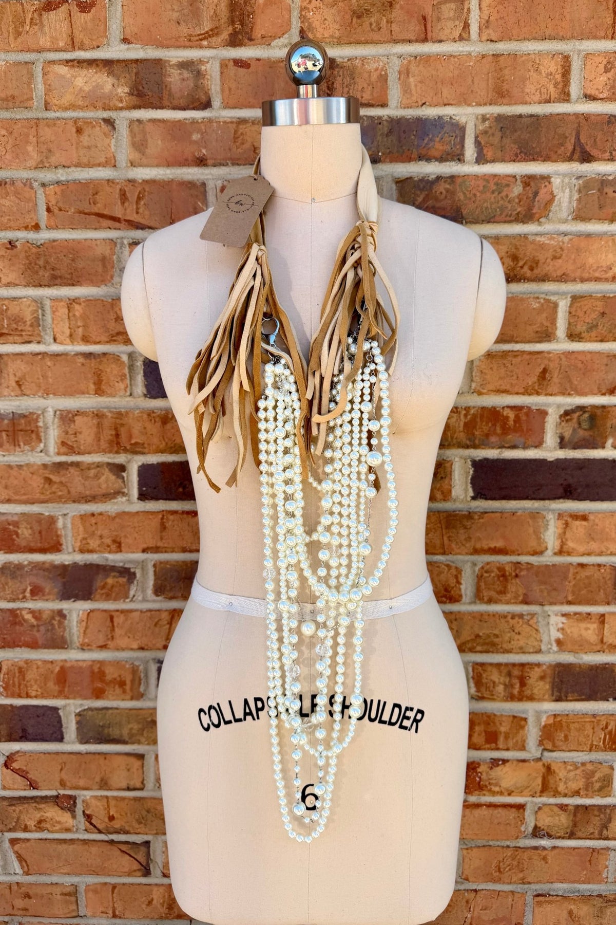 Cowboy on the Run Statement Necklace - ivyandlavyboutique ivyandlavyboutique