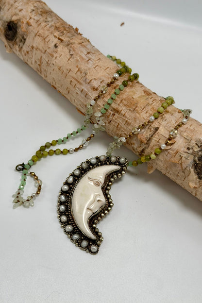 Crescent Moon Face w/ Pearl Necklace - ivyandlavyboutique ivyandlavyboutique