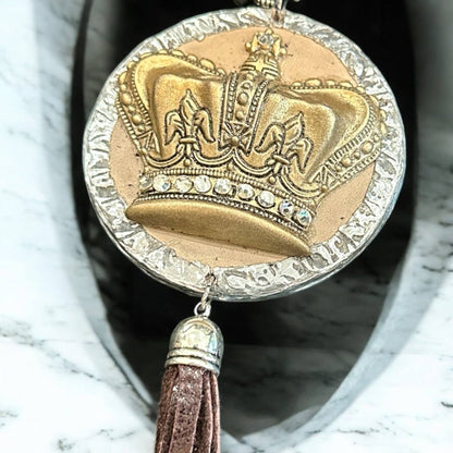 Crown Me Tassel Necklace - ivyandlavyboutique A Rare Bird Shop