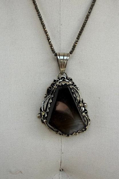 Dark Stone Stunner - ivyandlavyboutique ivyandlavyboutique