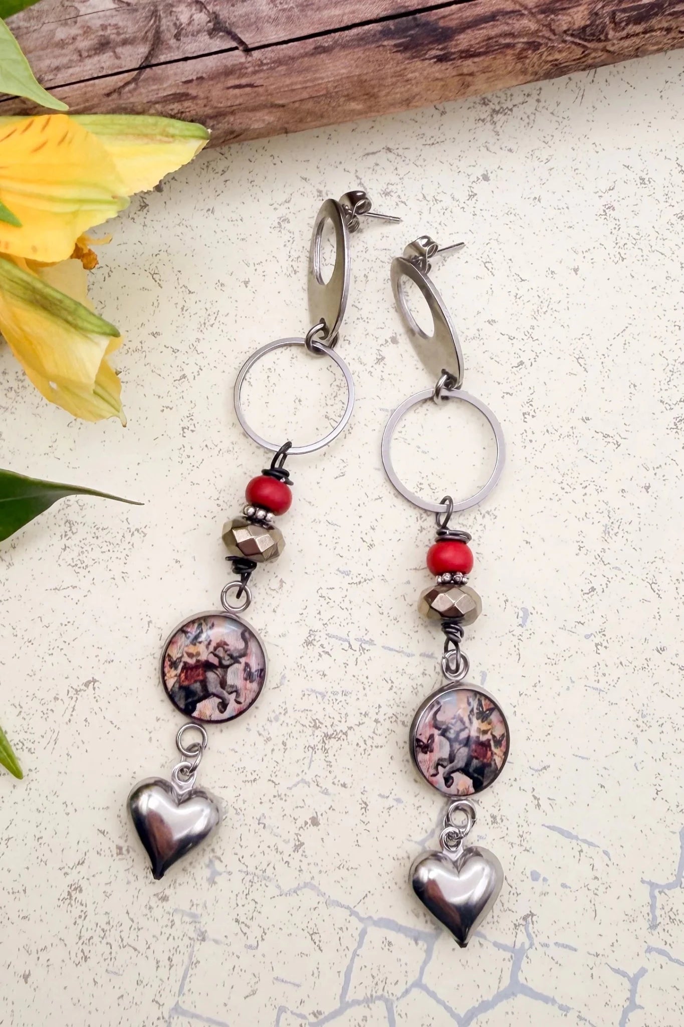 Elephant Circle Charm Earrings - ivyandlavyboutique ivyandlavyboutique