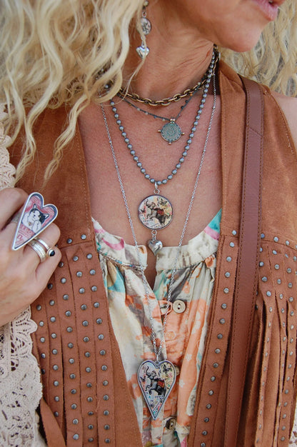 Elephant Circle Pendant Necklace - ivyandlavyboutique ivyandlavyboutique