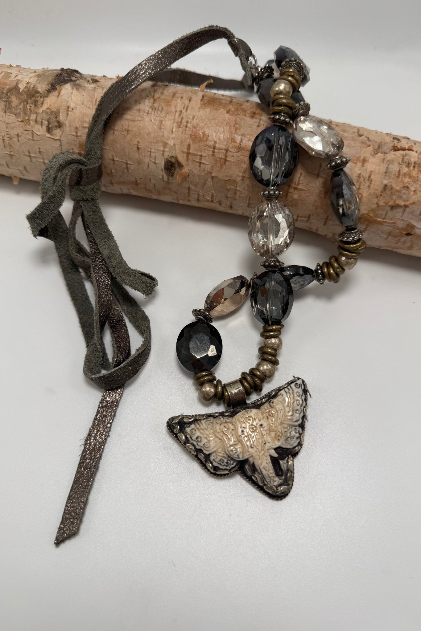 Elephant on the Run - ivyandlavyboutique ivyandlavyboutique