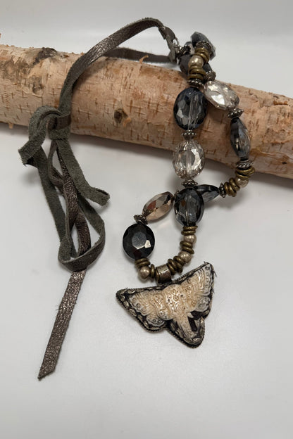 Elephant on the Run - ivyandlavyboutique ivyandlavyboutique