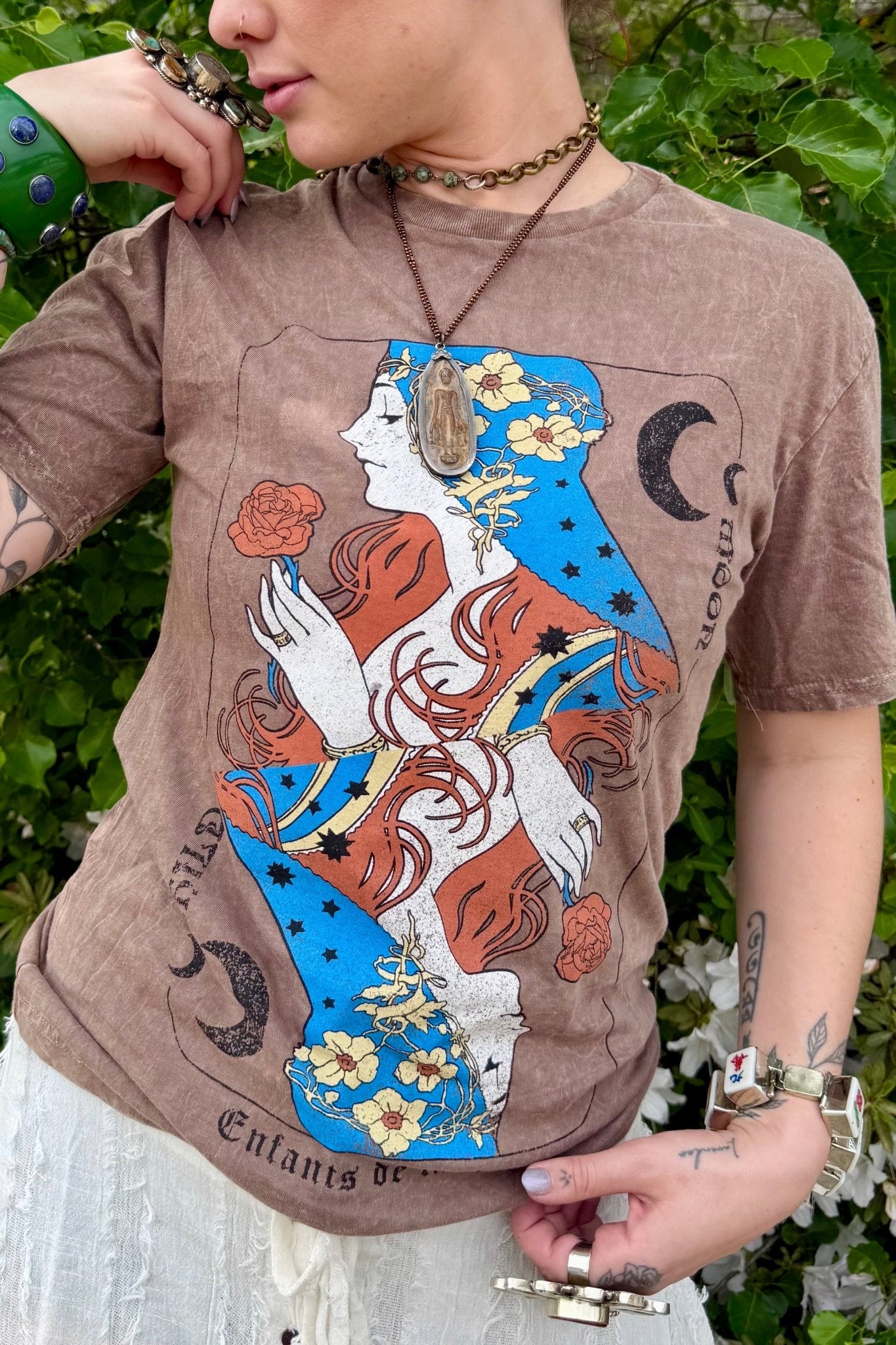 Enfants De La Lune Graphic Top - ivyandlavyboutique Lotus Fashion Collection