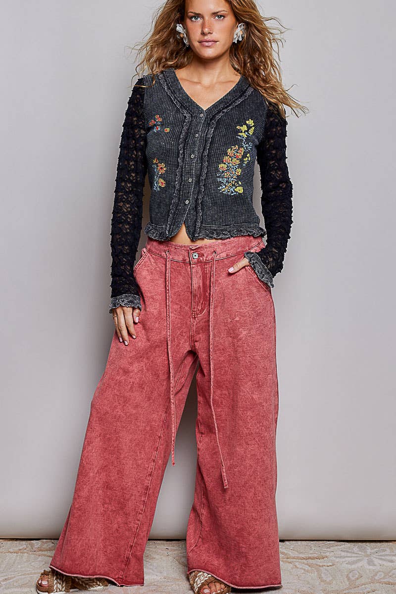Everdeen Vintage Wash Thermal Lace Sleeve V-Neck Button Slim Top - ivyandlavyboutique Pol Clothing
