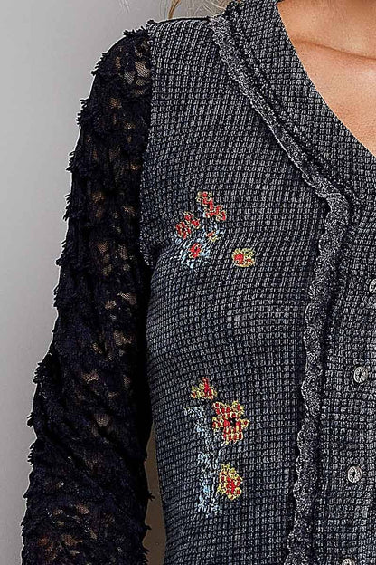 Everdeen Vintage Wash Thermal Lace Sleeve V-Neck Button Slim Top - ivyandlavyboutique Pol Clothing