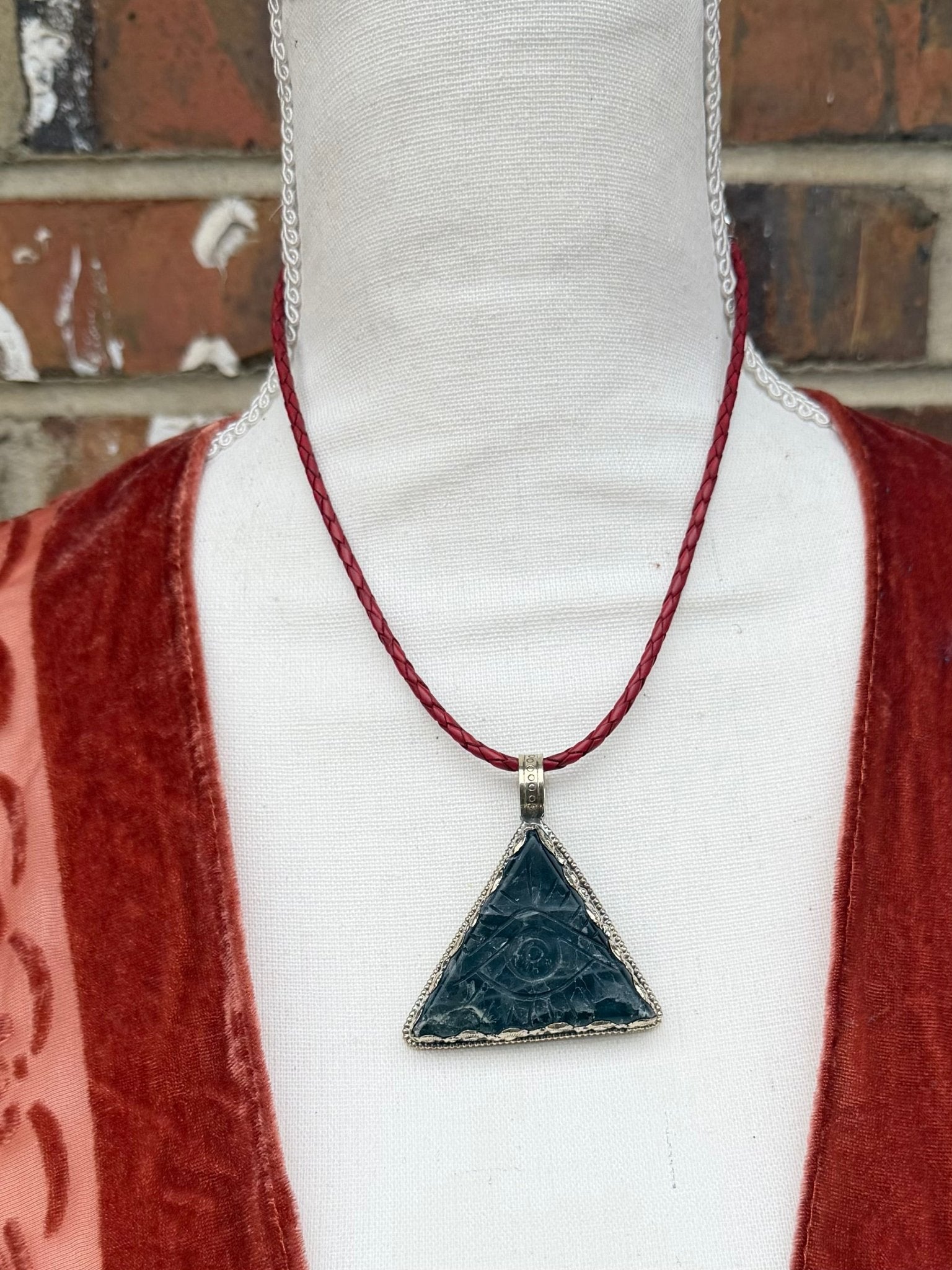 Eye of Knowing Choker Necklace - ivyandlavyboutique ivyandlavyboutique