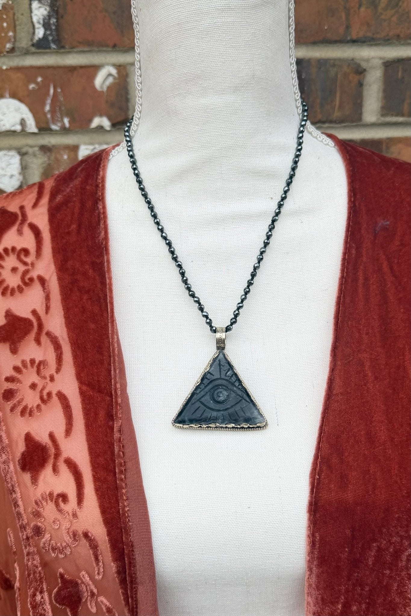 Eye of Knowing Onyx Chain Necklace - ivyandlavyboutique ivyandlavyboutique