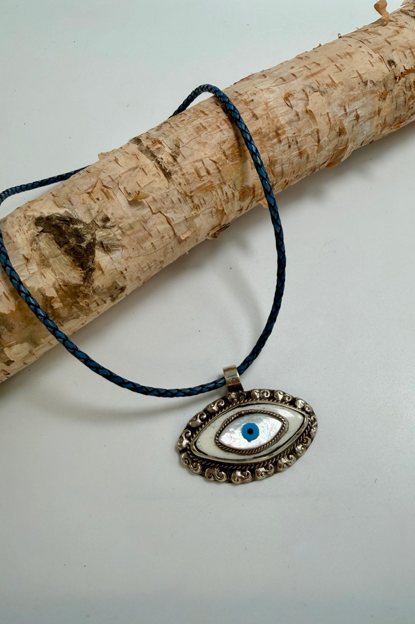 Eye to See Choker Necklace - ivyandlavyboutique ivyandlavyboutique