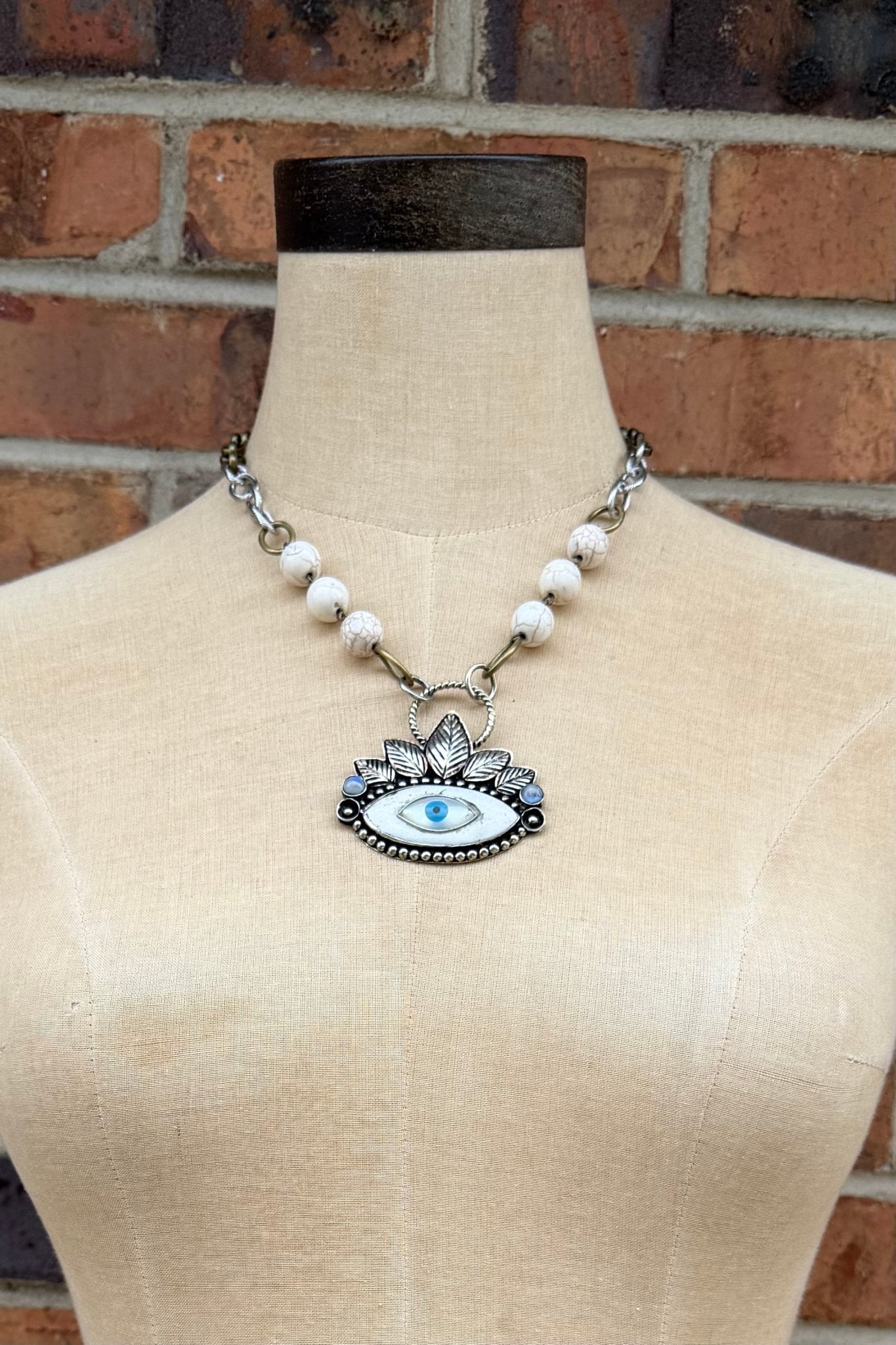 Eye to See Handmade Necklace - ivyandlavyboutique ivyandlavyboutique