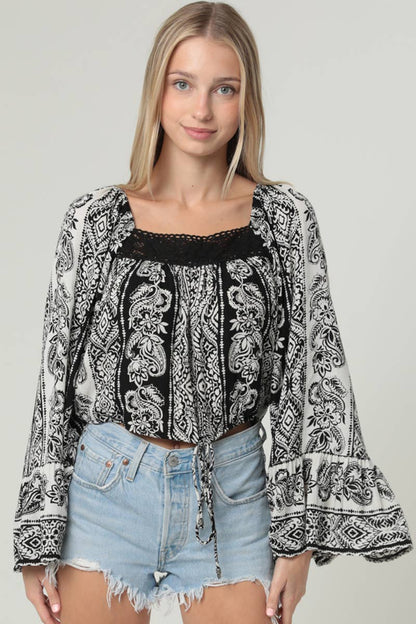Fall Swing Bell Sleeve Top - ivyandlavyboutique ANGIE