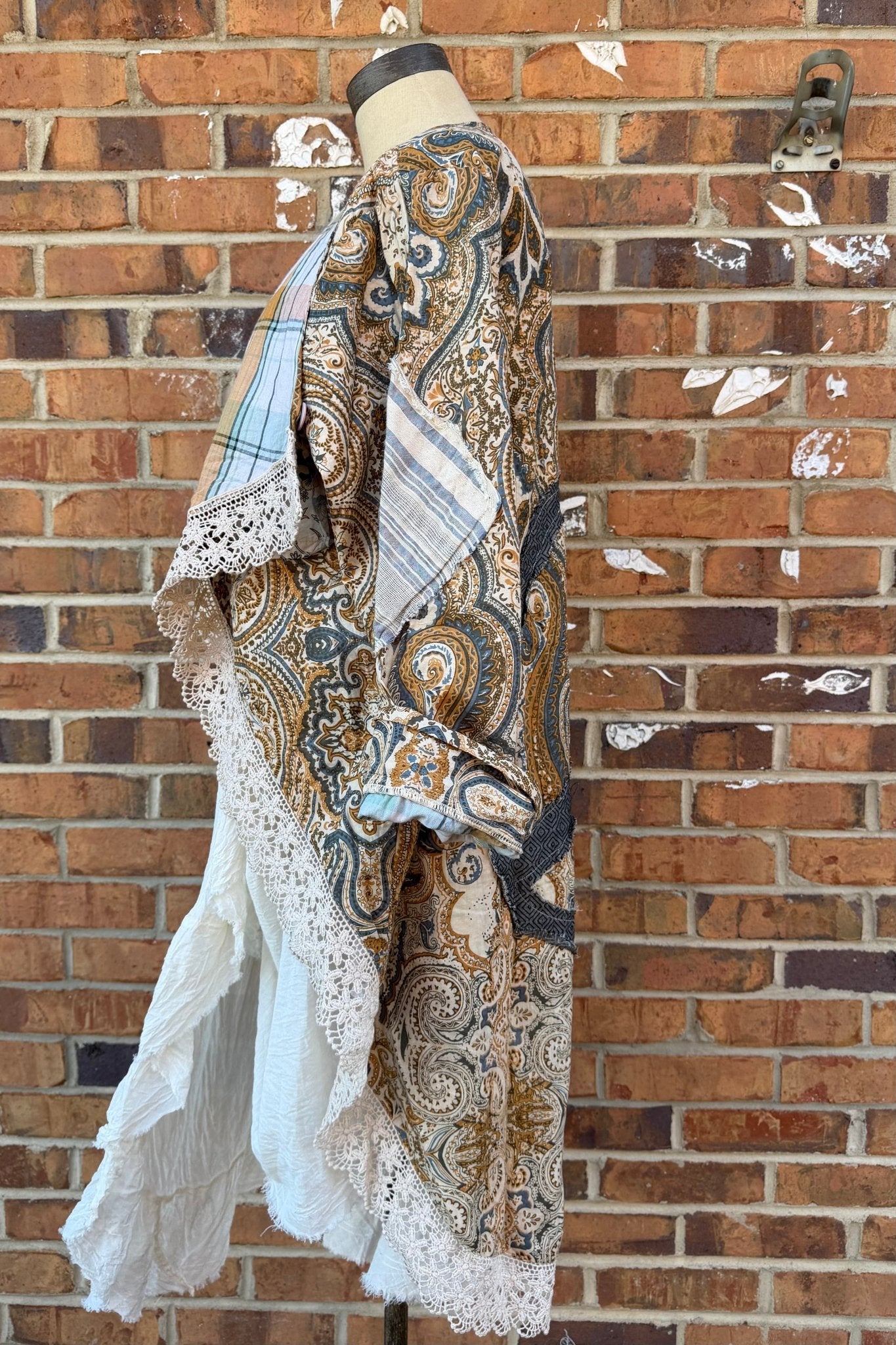 Festive Gathering Jacket - ivyandlavyboutique Jaded Gypsy