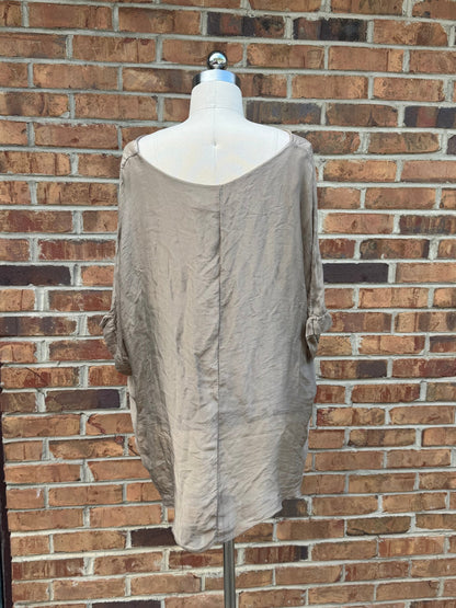 FINAL Sale- Silk Classic Everyday Top - ivyandlavyboutique Karamel Collection