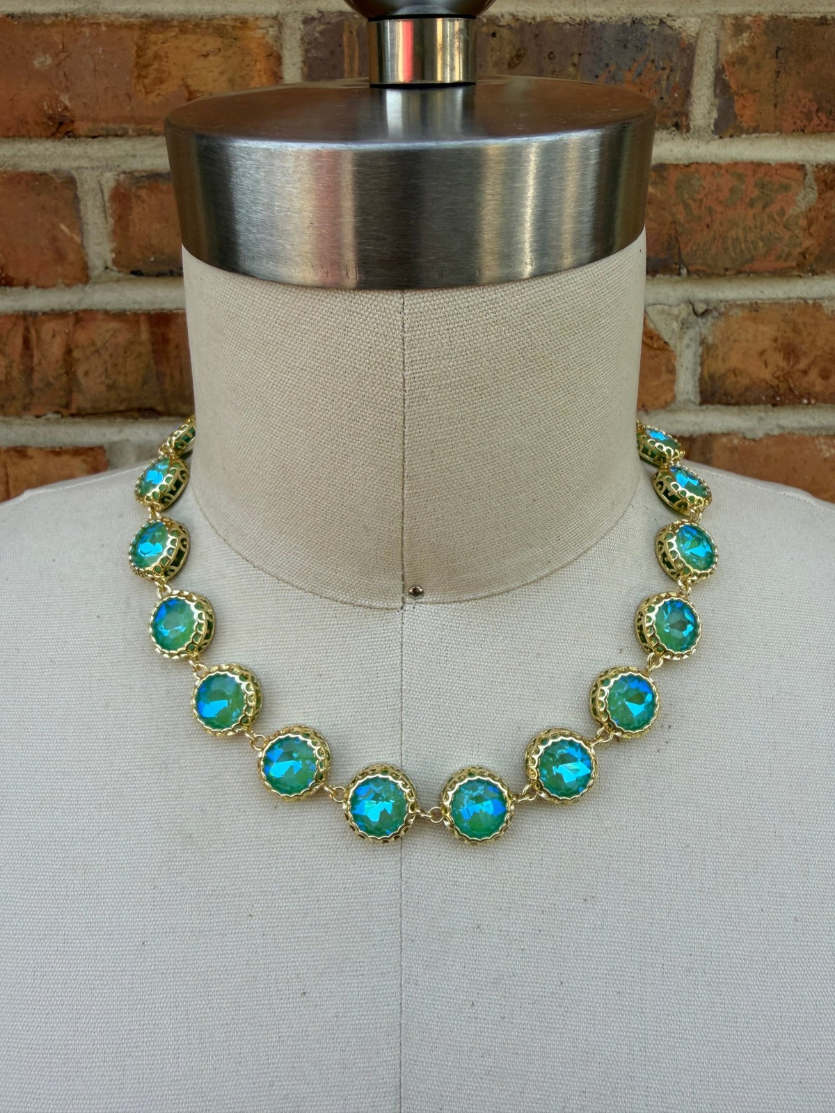Final Sale - Simple Green Gem Necklace - ivyandlavyboutique ivyandlavyboutique